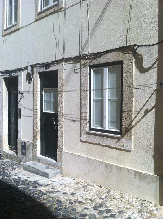 דירות New House Design, Typical ליסבון חדר תמונה